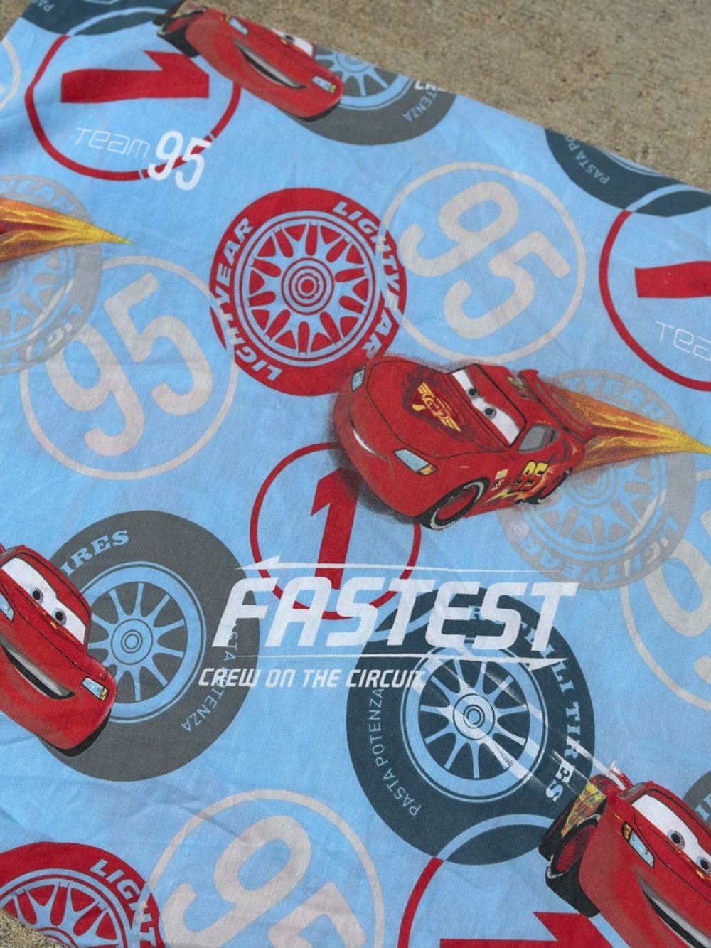 Disney Pixar Cars Lightning McQueen Blue & Red Bedding Sheet